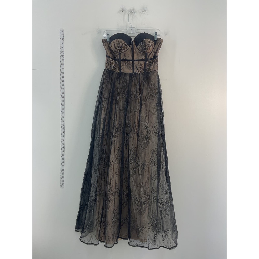 Elegant Black Lace Strapless Dress